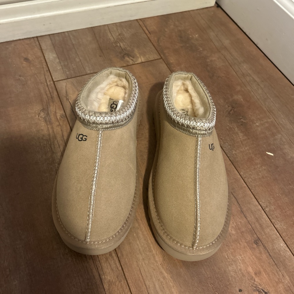 Brand New Ugg Tasman Slippers